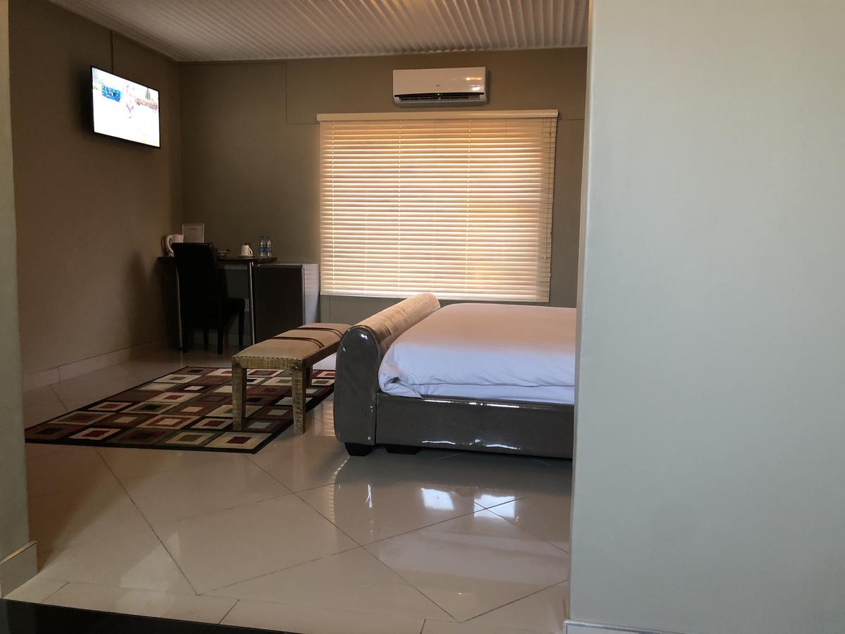 City Lodge Etosha Omuthiya Exterior foto